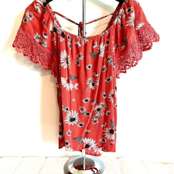 Maurices Tops - Maurices women’s Large Coral Floral Blouse with Crochet Sleeves and Tie Back